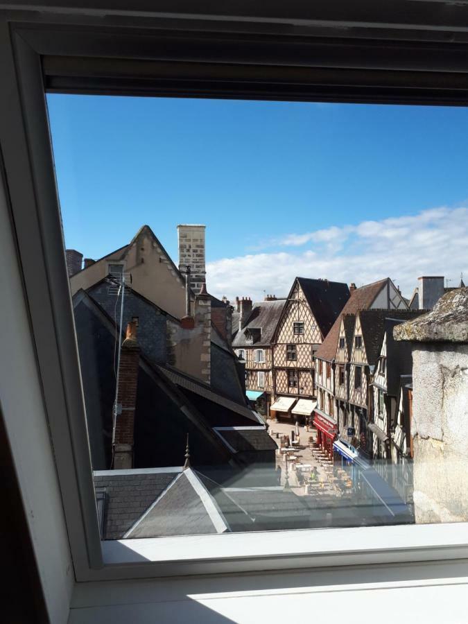 Gordaine Lägenhet Bourges Exteriör bild